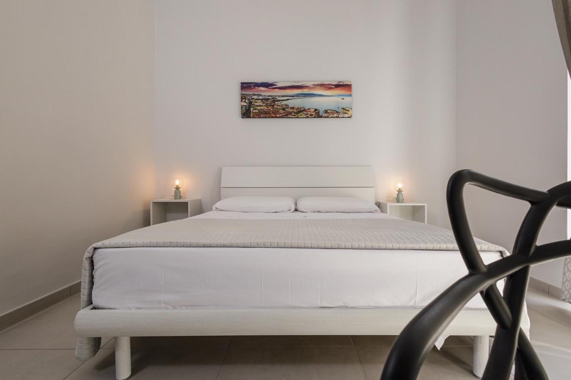 Caroline'S House Hotel Наполи Екстериор снимка